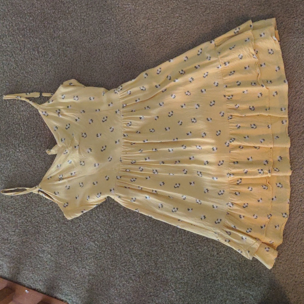 Hollister Daisy yellow sundress XS